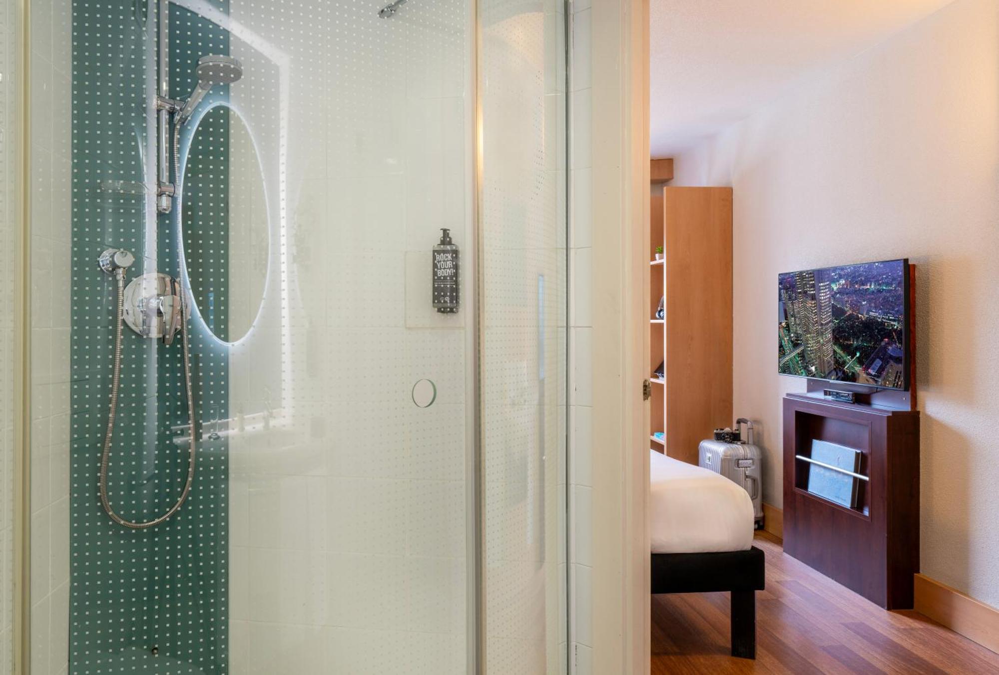 Ibis Madrid אלקובנדס מראה חיצוני תמונה