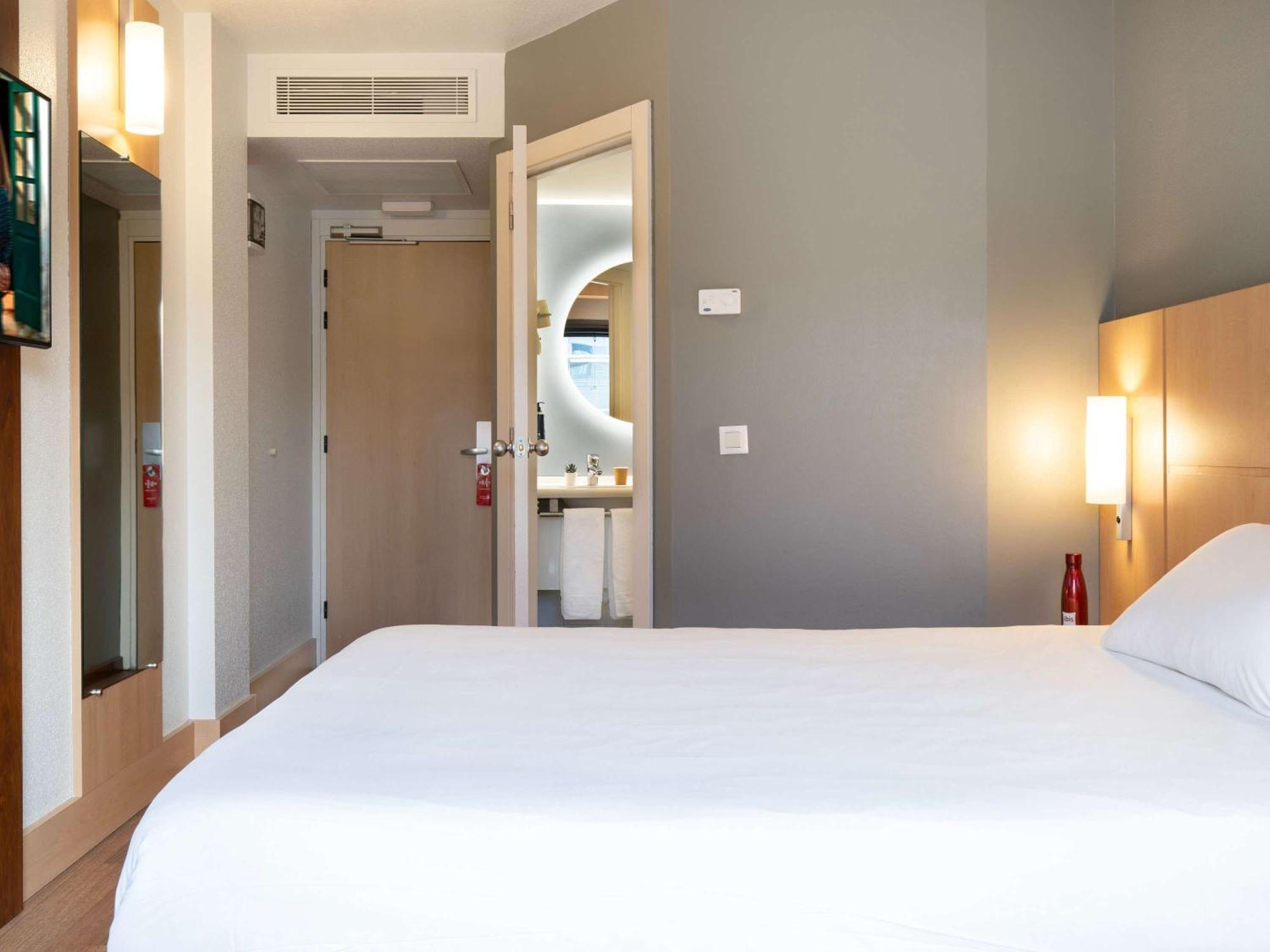 Ibis Madrid אלקובנדס מראה חיצוני תמונה