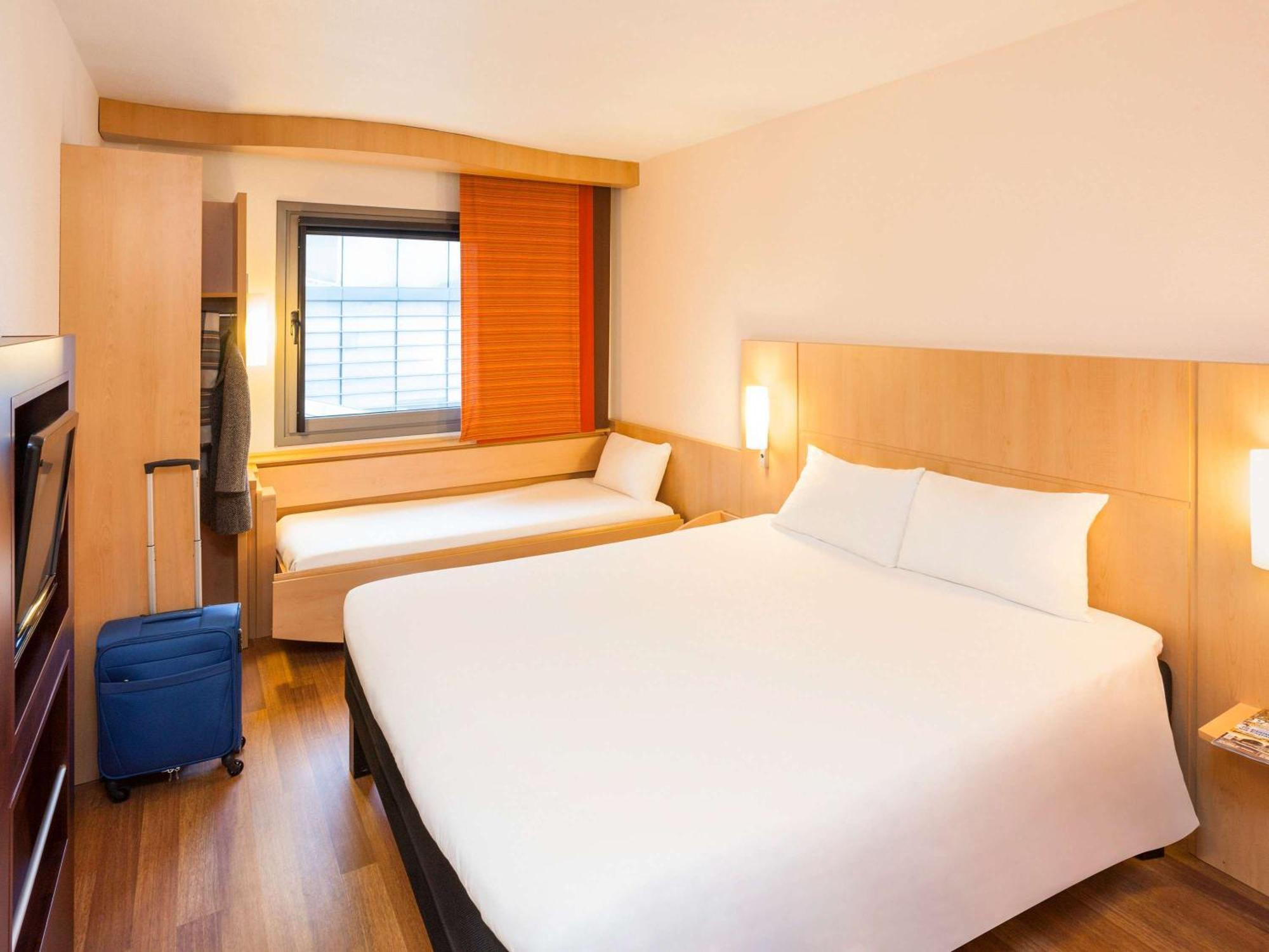 Ibis Madrid אלקובנדס מראה חיצוני תמונה